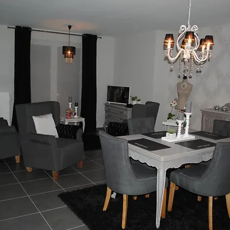 Interbellum Apartment Ypres Room photo